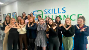 women in a team